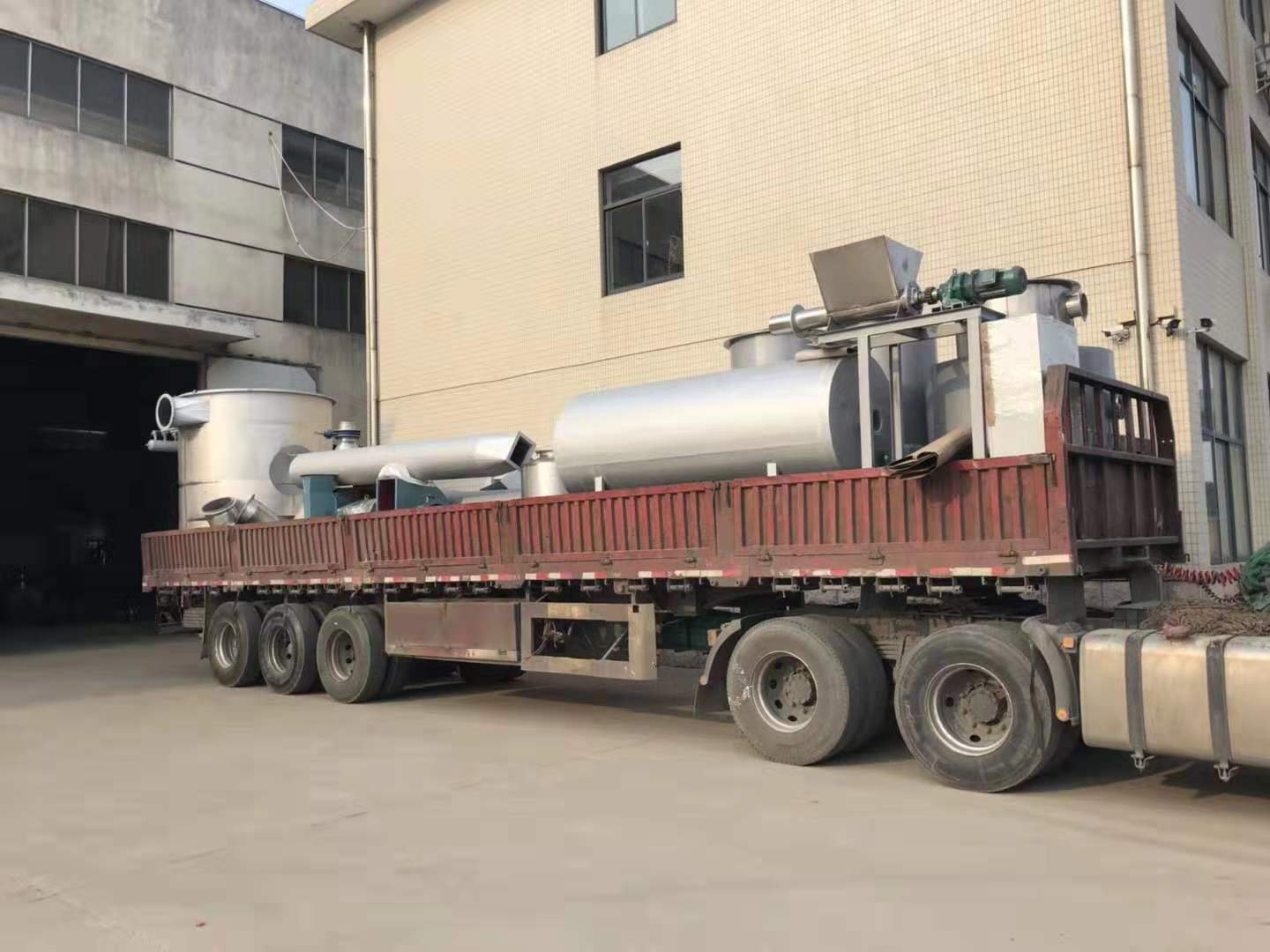 5月20日電池廢料專用SXG-8旋轉(zhuǎn)閃蒸干燥機(jī)發(fā)貨！